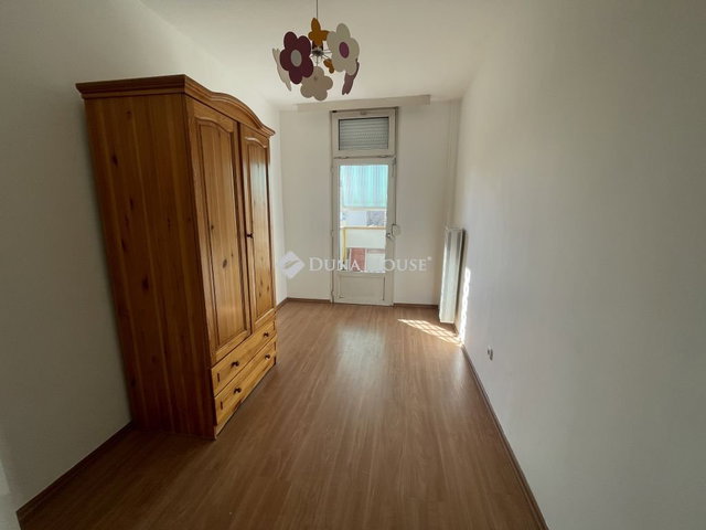 Eladó téglalakás, Kecskeméten, Dobó István körúton 75.5 M Ft
