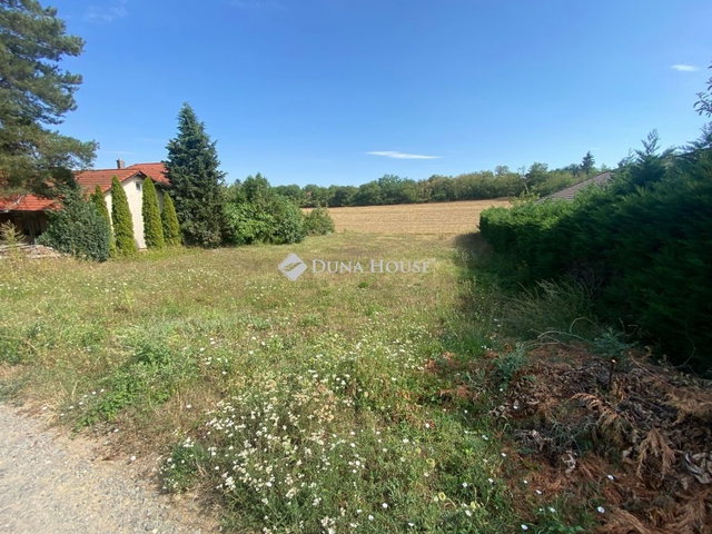 Eladó telek, Pécsett 17.5 M Ft / költözzbe.hu