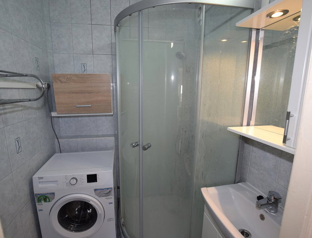 Kiadó panellakás, albérlet, Debrecenben 180 E Ft / hó, 2 szobás