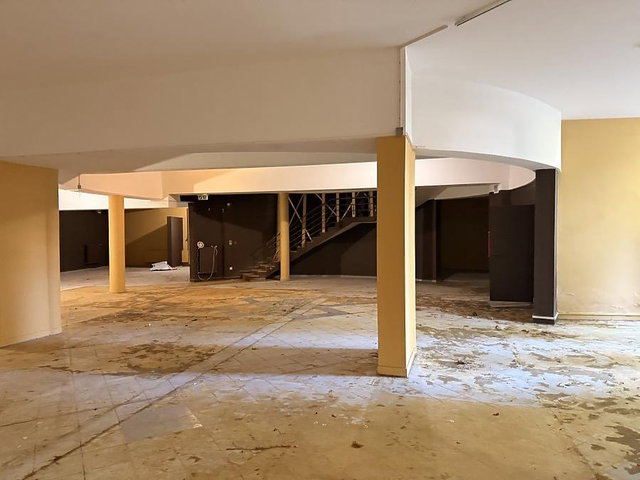 Kiadó ipari ingatlan, II. kerületben, Hűvösvölgyi úton