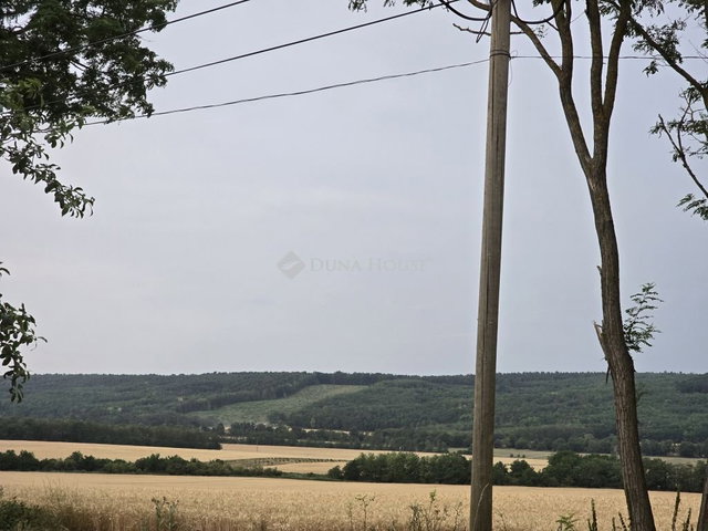 Eladó családi ház, Tényőn 29.8 M Ft, 3 szobás