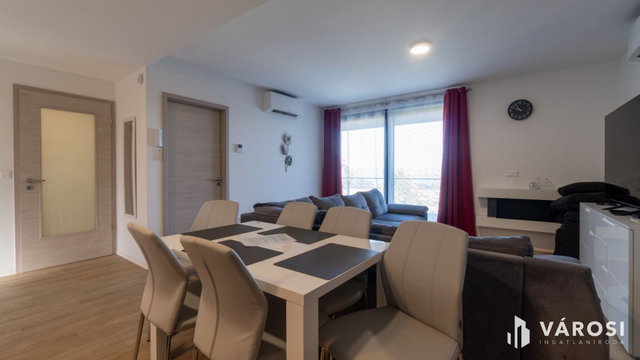 Kiadó téglalakás, albérlet, Siófokon 290 E Ft / hó, 3 szobás