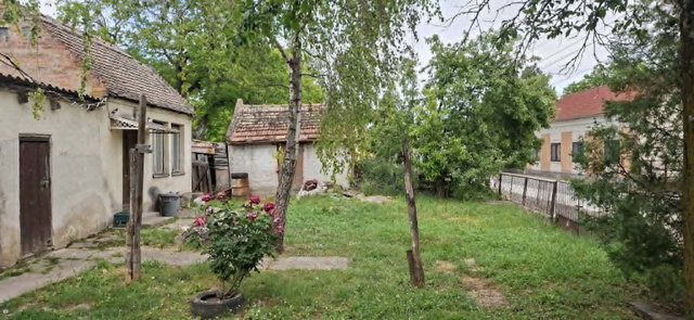 Eladó családi ház, Szentlőrincen 30.999 M Ft, 4 szobás