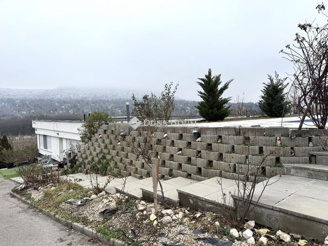 Eladó téglalakás, Budapesten, III. kerületben 194.9 M Ft