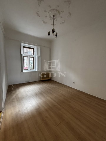 Eladó családi ház, Kecskeméten 95 M Ft, 3+1 szobás