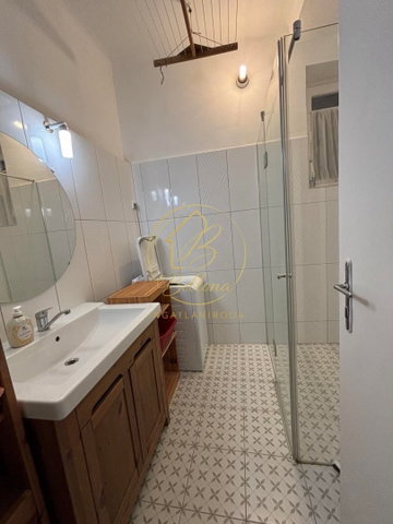 Eladó téglalakás, Pécsett, Papnövelde utcában 85 M Ft