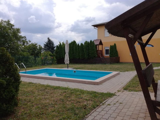 Kiadó sorház, albérlet, XXII. kerületben, Vilmos utcában