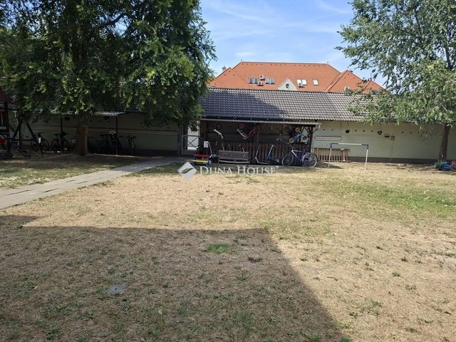 Eladó téglalakás, Szegeden 44.49 M Ft, 2 szobás