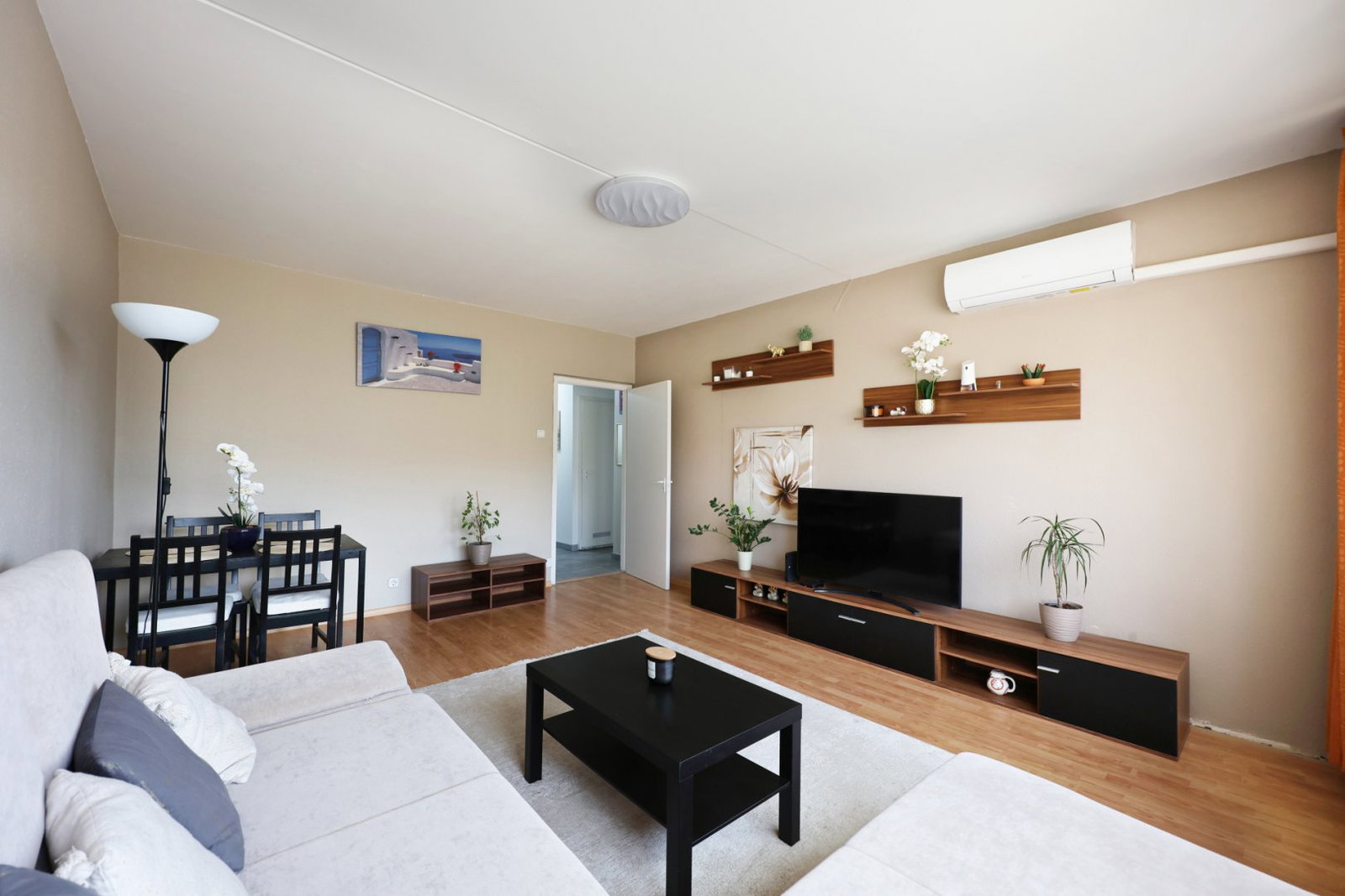 2 bed · 54m² · 63.900.000 ft