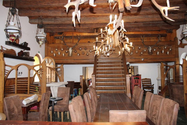 Eladó üzlethelyiség, Cserszegtomajon 178 M Ft, 8 szobás