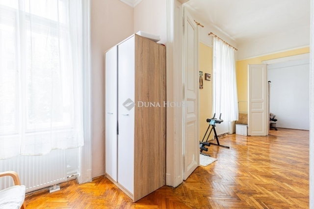 Eladó téglalakás, Budapesten, XIII. kerületben 95 M Ft, 4 szobás