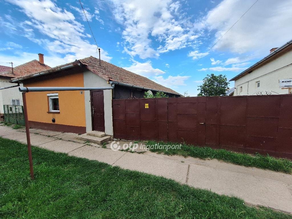 3 bed · 104m² · 12.000.000 ft
