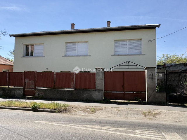 Eladó családi ház, Budapesten, XIX. kerületben, Nádasdy utcában