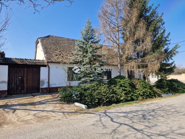 Eladó családi ház, Bátmonostoron 13.9 M Ft, 4 szobás
