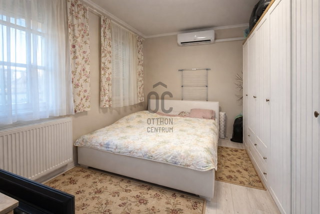 Eladó családi ház, Debrecenben 109.9 M Ft, 5 szobás