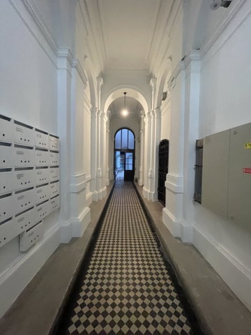 Eladó téglalakás, Budapesten, VI. kerületben 54.9 M Ft, 2 szobás