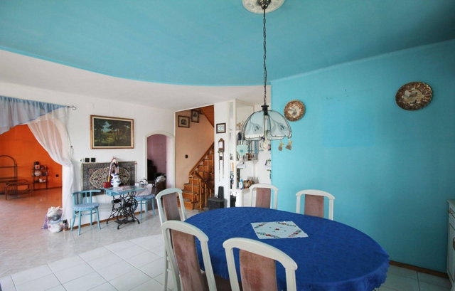 Eladó családi ház, Dombóváron 52 M Ft, 5 szobás