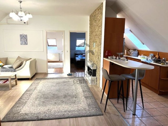 Kiadó téglalakás, albérlet, Pakson 320 E Ft / hó, 4 szobás