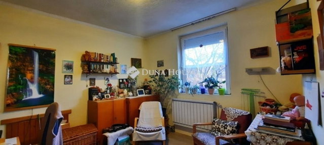 Eladó családi ház, Inárcson 89.9 M Ft, 6 szobás