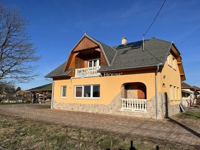 Eladó családi ház, Inárcson 129.9 M Ft, 6 szobás