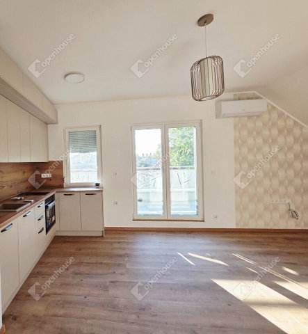 Eladó téglalakás, Székesfehérvárott 59.94 M Ft, 2+1 szobás