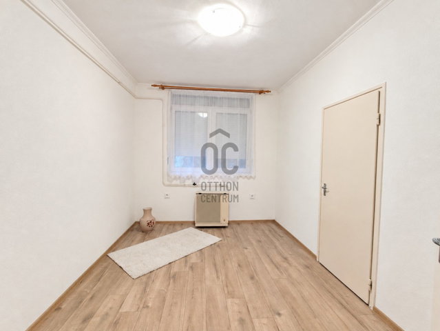 Eladó téglalakás, Kecskeméten 41.5 M Ft, 2 szobás