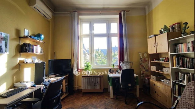 Eladó téglalakás, Budapesten, VIII. kerületben 45 M Ft, 1 szobás