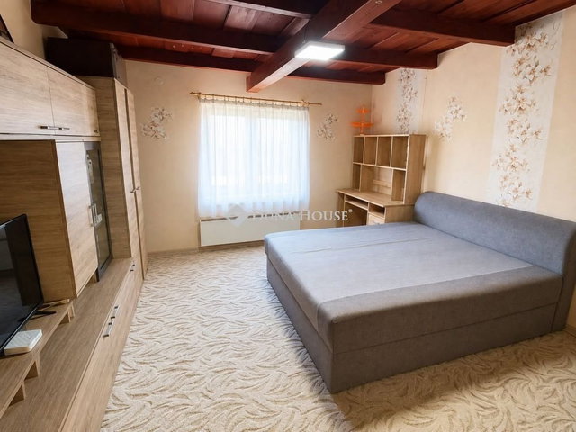 Eladó téglalakás, Kiskunhalason 25.9 M Ft, 2 szobás