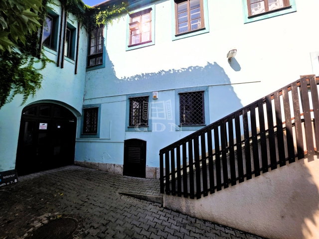 Eladó üzlethelyiség, Veszprémben 48 M Ft / költözzbe.hu