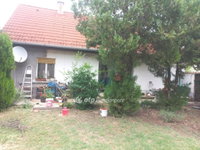 Eladó családi ház, Pilisen 42.5 M Ft, 2 szobás