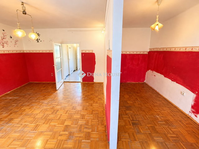 Eladó téglalakás, Kecskeméten 25 M Ft, 2 szobás