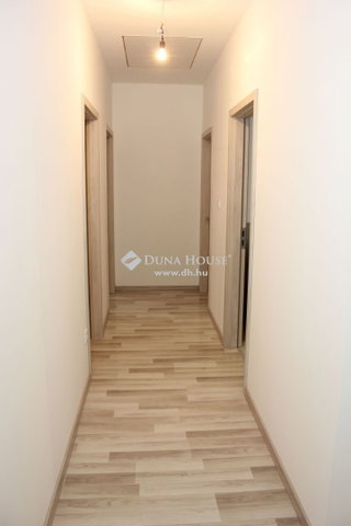Eladó családi ház, Dabason 99.99 M Ft, 3 szobás