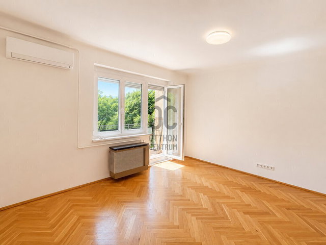 Eladó téglalakás, Budapesten, I. kerületben 77 M Ft, 1 szobás