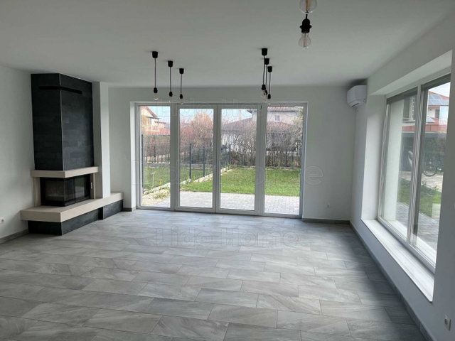 Eladó családi ház, Siófokon 134.99 M Ft, 4 szobás