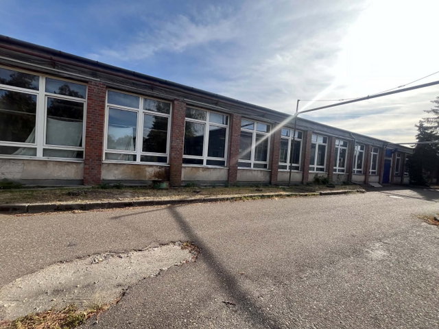 Eladó ipari ingatlan, Kiskunfélegyházán 250 M Ft