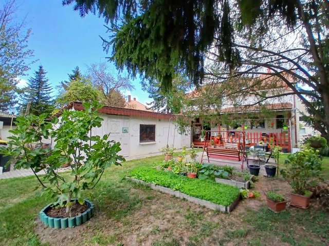 Eladó családi ház, Kisbajcson 125 M Ft, 4 szobás