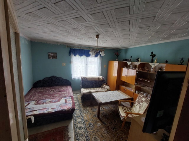 Eladó családi ház, Zsurkon 8.5 M Ft, 3+1 szobás