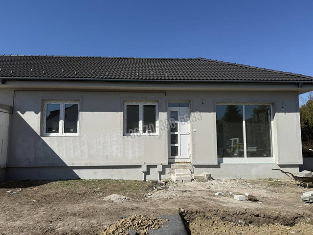 Eladó ikerház, Pásztón, Sziget utcában 56.5 M Ft, 3 szobás