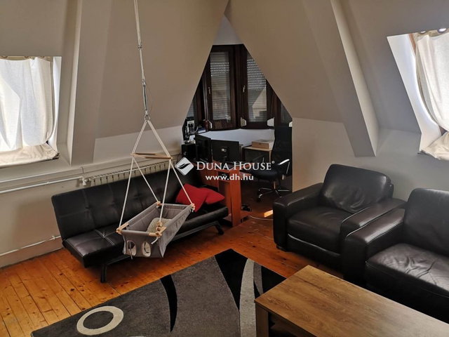 Eladó téglalakás, Szegeden 81.59 M Ft, 5 szobás