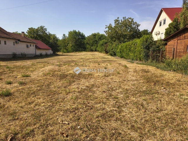 Eladó telek, Szentmártonkátán 15.9 M Ft / költözzbe.hu