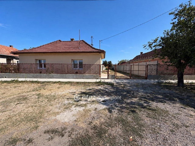 Eladó családi ház, Berettyóújfaluban 49.9 M Ft, 3 szobás