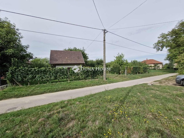 Eladó mezogazdasagi ingatlan, Lovasberényben 28 M Ft, 1 szobás