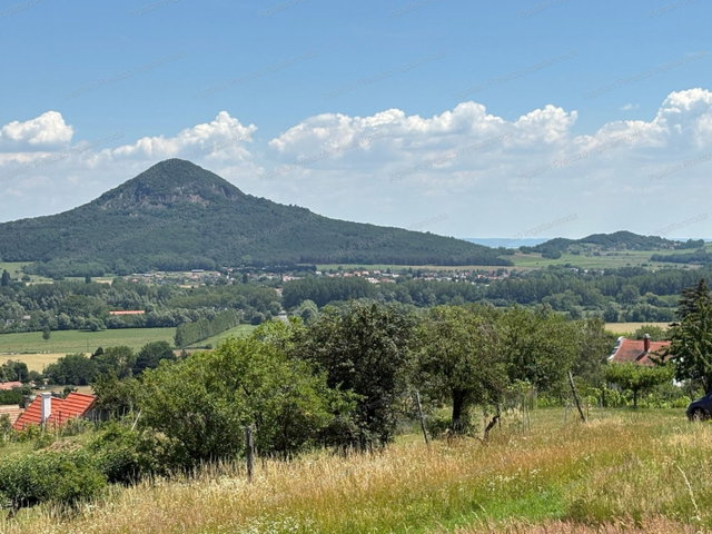Eladó ipari ingatlan, Kisapátiban 42 M Ft / költözzbe.hu