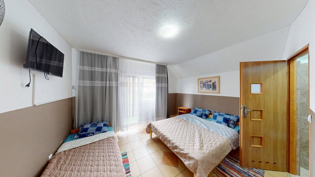 Eladó családi ház, Balatonlelleén 135 M Ft, 7 szobás