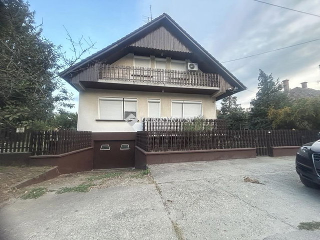 Eladó családi ház, Lajosmizsén, Könyves Kálmán utcában