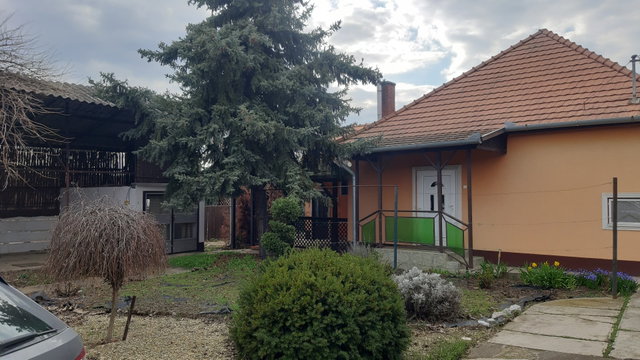 Eladó családi ház, Derecskén 39.5 M Ft, 3 szobás