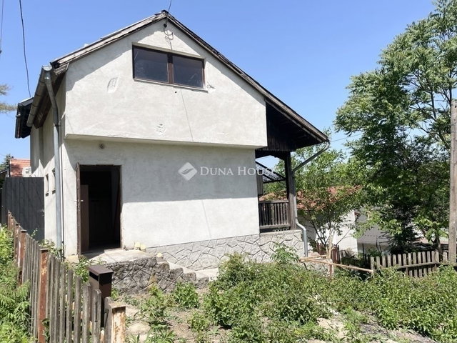 Eladó családi ház, Gombán 35 M Ft, 2 szobás