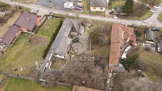 Eladó családi ház, Ózdon, Szigligeti utcában 11 M Ft, 5 szobás