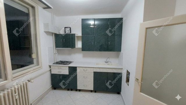 Kiadó téglalakás, albérlet, Tatabányán 150 E Ft / hó