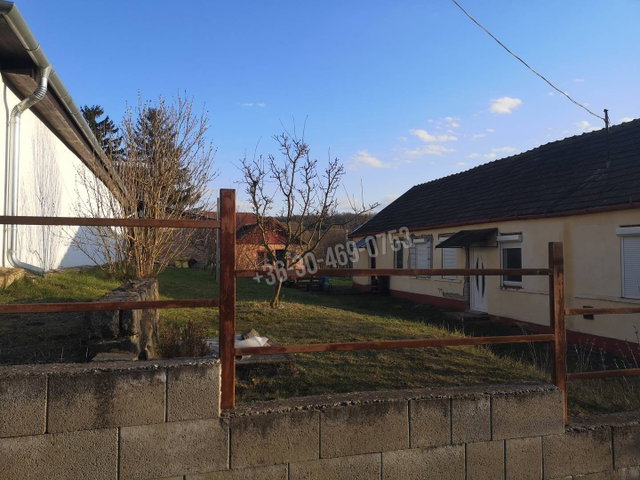 Eladó családi ház, Cserháthalápon 12.9 M Ft, 5 szobás